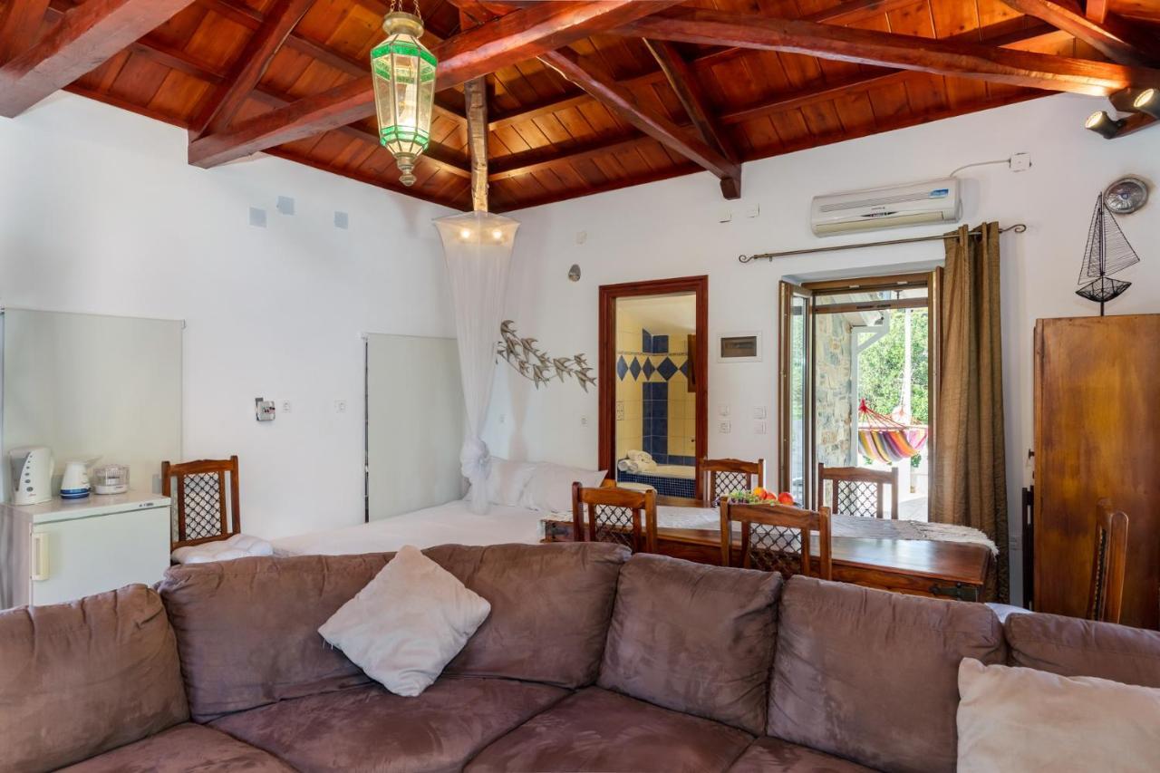 Konstantina Yard Studio Стафилос Экстерьер фото
